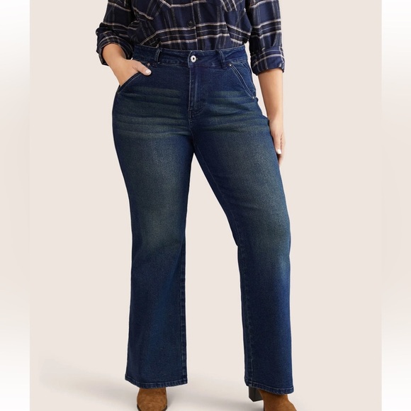 BloomChic Plus Size 2XL Straight Leg Patchwork Hem Metal Button Detail Jeans - Picture 1 of 6